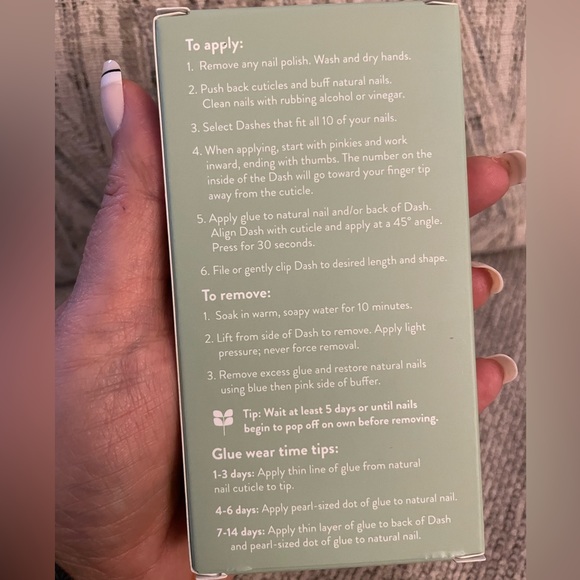 Red Aspen Nail Dashes in Star of the Sea Mermaid NEW - Picture 4 of 4